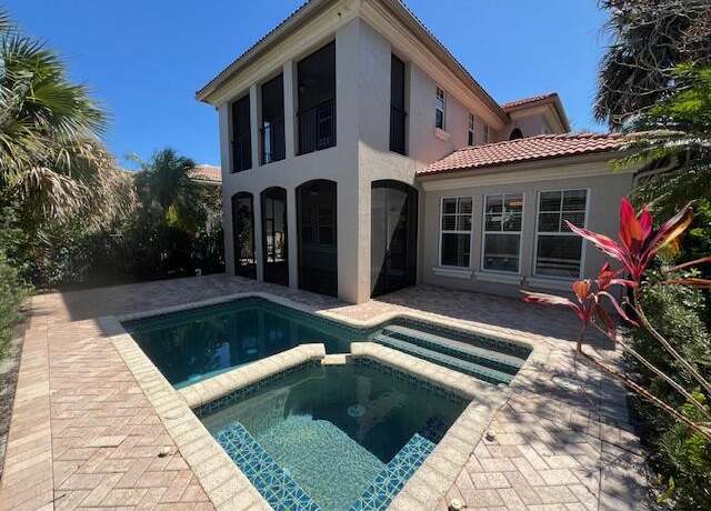 Property at 1820 Flower Dr, Palm Beach Gardens, FL 33410, 3 beds, 2.5 baths