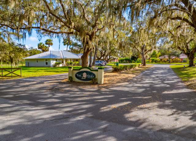 Property at 1005 SE 14th Ct, Okeechobee, FL 34974, 4 beds, 2 baths