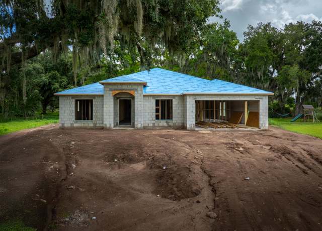 Property at 1005 SE 14th Ct, Okeechobee, FL 34974, 4 beds, 2 baths