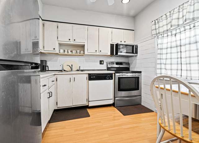Property at 7405 W Atlantic Blvd #201, Margate, FL 33063, 2 beds, 2 baths