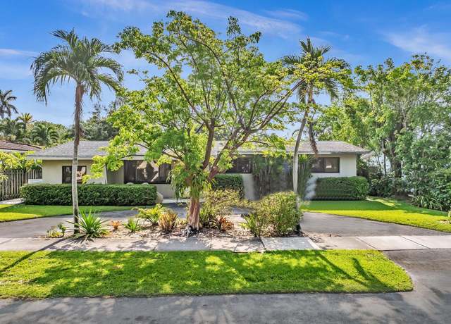 Property at 19321 NE 18th Pl, Miami, FL 33179, 5 beds, 2 baths
