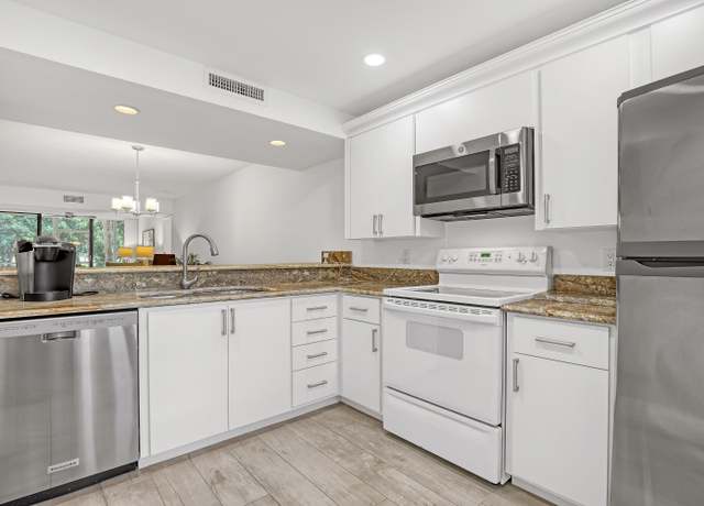 Property at 6157 Balboa Cir #101, Boca Raton, FL 33433, 2 beds, 2 baths