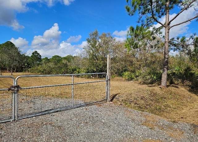 Property at 570 S Palomino St, Clewiston, FL 33440