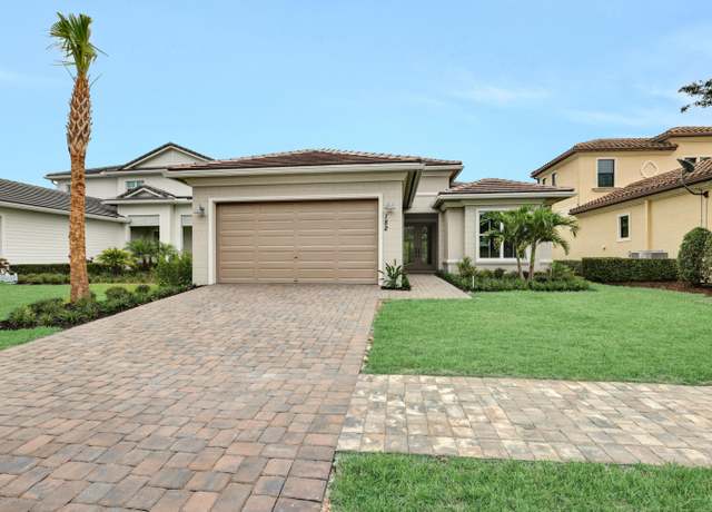 Property at 182 SE Calmo Cir, Port Saint Lucie, FL 34984, 3 beds, 2.5 baths