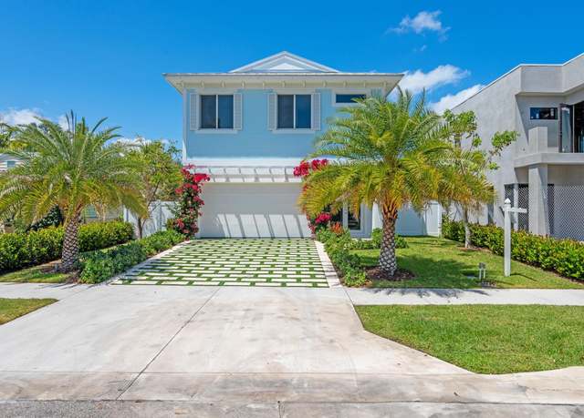 Property at 126 Auburn Dr, Lake Worth Beach, FL 33460, 4 beds, 2.5 baths