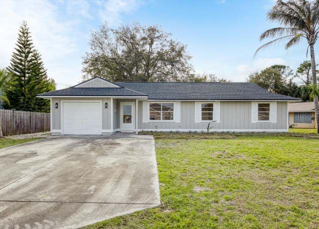 Property at 811 Jamaica Ave, Sebastian, FL 32958, 3 beds, 2 baths