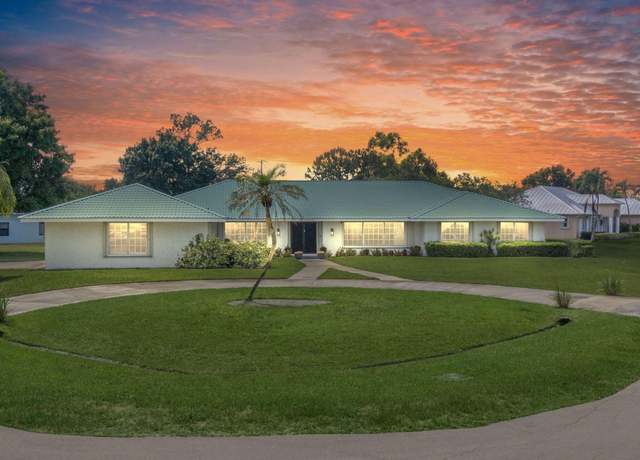 Property at 2196 SE Flanders Rd, Port Saint Lucie, FL 34952, 3 beds, 2.5 baths