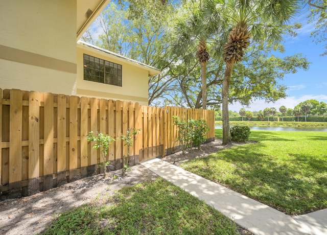 Property at 2936 SW 22nd Cir Unit 11b, Delray Beach, FL 33445, 2 beds, 2.5 baths