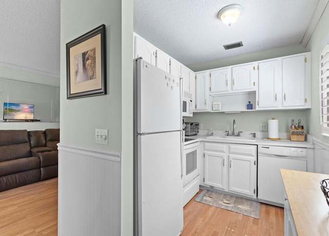 Property at 7 Vista Gardens Trl #105, Vero Beach, FL 32962, 1 bed, 1.5 baths