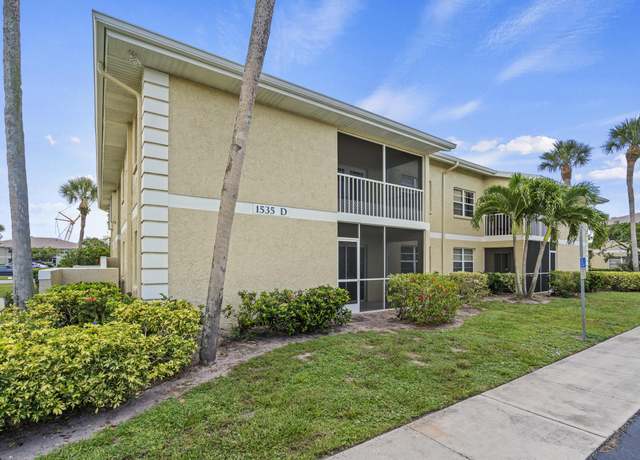 Property at 1535 SE Royal Green Cir #104, Port Saint Lucie, FL 34952, 3 beds, 2 baths