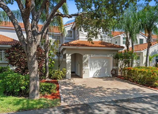 Property at 1574 Weeping Willow Way, Hollywood, FL 33019, 3 beds, 2.5 baths