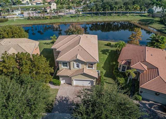 Property at 6027 Arlington Way, Fort Pierce, FL 34951, 5 beds, 3 baths