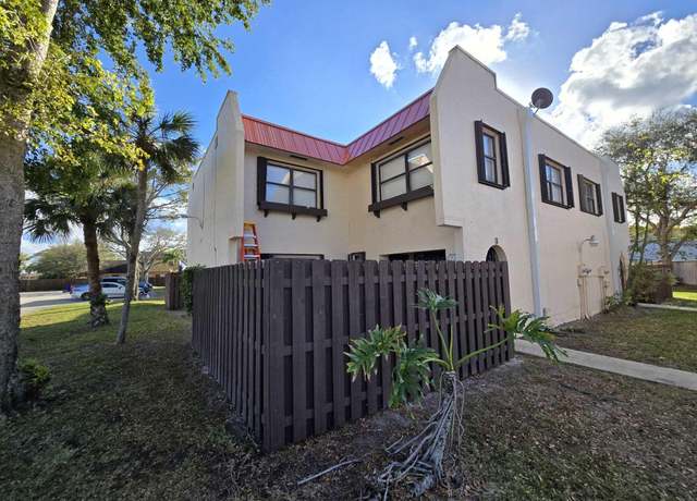 Property at 6363 Seven Springs Blvd Unit B, Greenacres, FL 33463, 3 beds, 2.5 baths