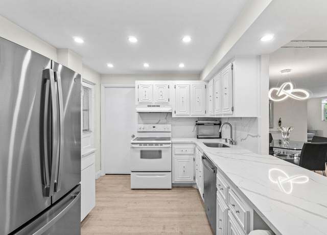 Property at 6461 NW 2nd Ave Ave #411, Boca Raton, FL 33487, 2 beds, 2 baths