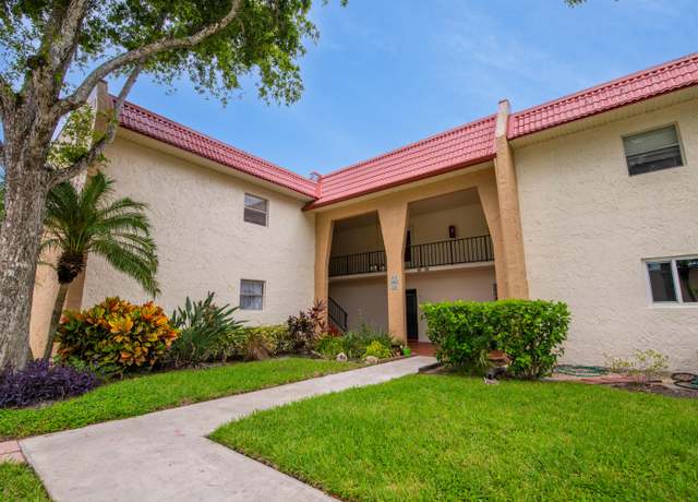 Property at 316 Lake Dora Dr, West Palm Beach, FL 33411, 1 bed, 1.5 baths