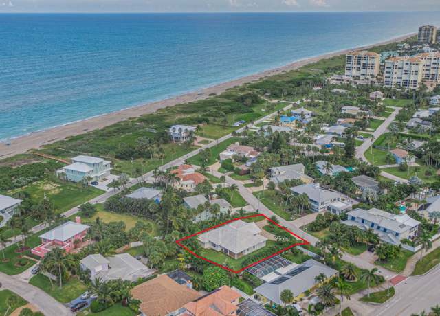Property at 2002 Mimosa Ave, Fort Pierce, FL 34949, 4 beds, 3 baths