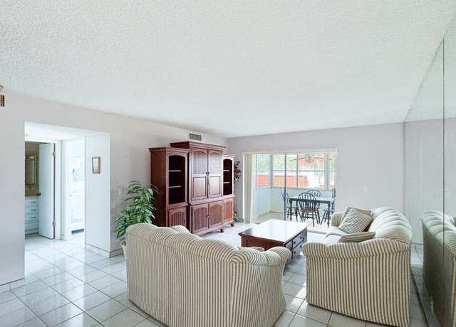 Property at 12015 Greenway Cir S #209, Royal Palm Beach, FL 33411, 2 beds, 2 baths