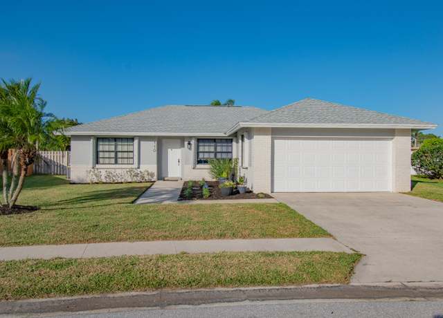 Property at 110 Stillwater Cir, Jupiter, FL 33458, 3 beds, 2 baths