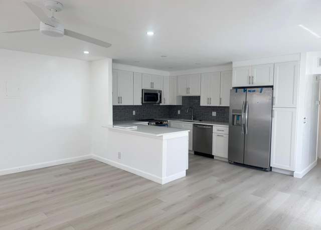 Property at 42 Valencia B, Delray Beach, FL 33446, 1 bed, 1.5 baths
