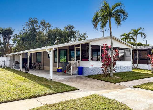 Property at 4030 Mission Bell Dr, Boynton Beach, FL 33436, 3 beds, 2 baths