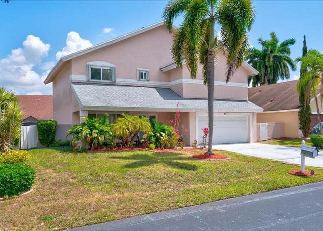 Property at 731 NW 207th Ave, Pembroke Pines, FL 33029, 3 beds, 2.5 baths