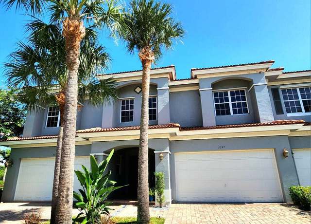 Property at 2247 SW Cape Cod Dr, Port Saint Lucie, FL 34953, 3 beds, 2.5 baths