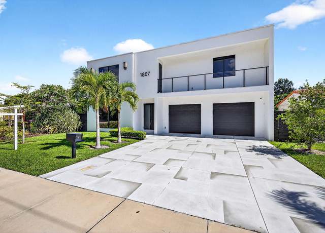 Property at 1807 NE 18 St, Fort Lauderdale, FL 33305, 4 beds, 4.5 baths