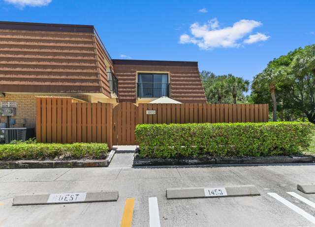 Property at 3073 30th Ct, Jupiter, FL 33477, 2 beds, 2.5 baths