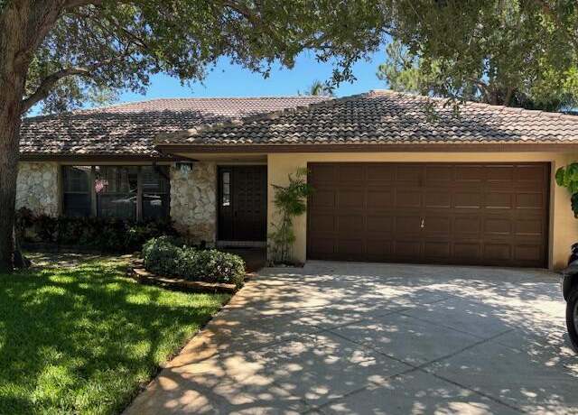 Property at 4376 Colette Dr, Tequesta, FL 33469, 3 beds, 2 baths