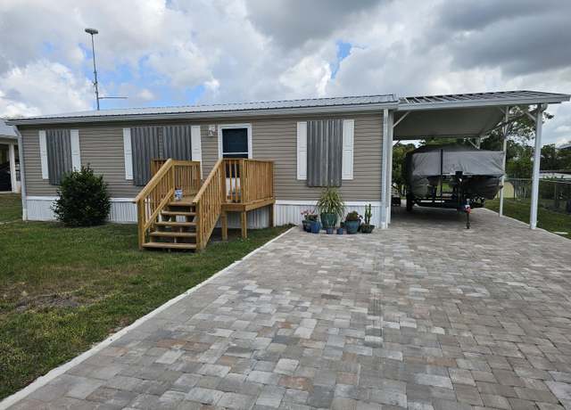Property at 3221 SE 21st Ct, Okeechobee, FL 34974, 3 beds, 2 baths