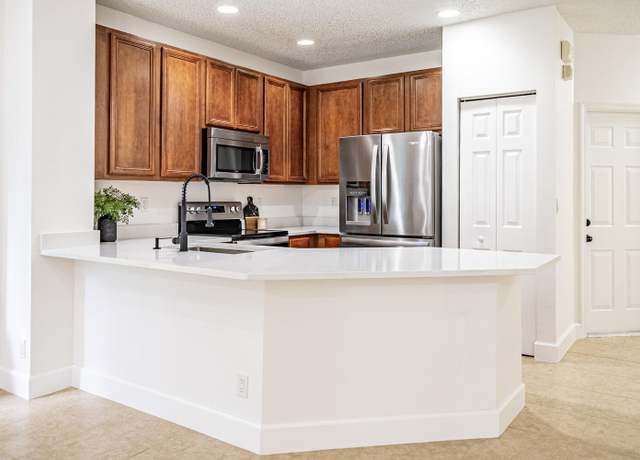 Property at 4895 Palmbrooke Cir, West Palm Beach, FL 33417, 3 beds, 2.5 baths