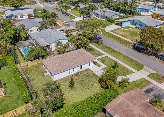Property at 532 Harbour Rd, North Palm Beach, FL 33408, 2 beds, 2 baths