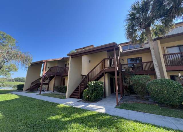Property at 403 Lakeview Dr E, Royal Palm Beach, FL 33411, 2 beds, 2 baths