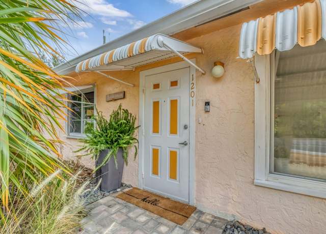 Property at 1201 N K St, Lake Worth Beach, FL 33460, 3 beds, 1 bath