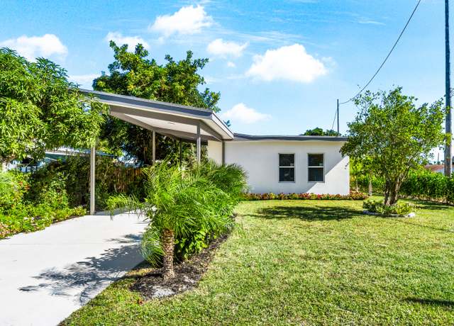 Property at 4400 Greenwood Ave, West Palm Beach, FL 33407, 3 beds, 2 baths