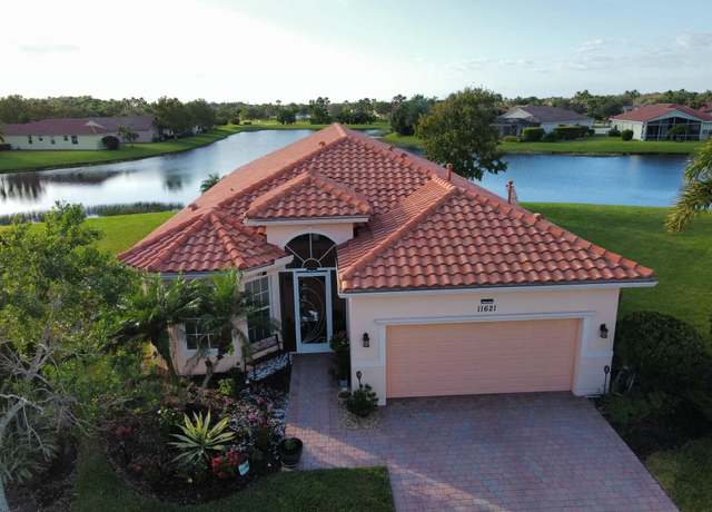Property at 11621 SW Mountain Ash Cir, Port Saint Lucie, FL 34987, 4 beds, 3 baths