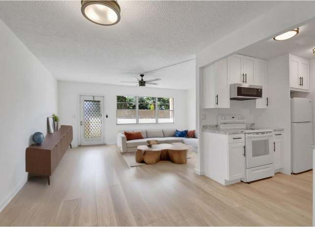 Property at 1067 Newport Q Dr, Deerfield Beach, FL 33442, 1 bed, 1.5 baths