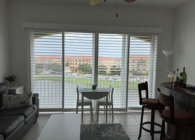 Property at 1 Harbour Isle Dr E #2, Fort Pierce, FL 34949, 2 beds, 2 baths