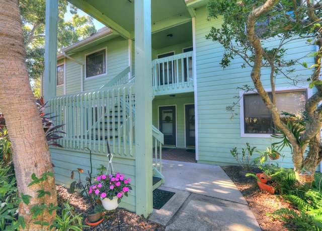 Property at 5760 Marina Dr #4, Sebastian, FL 32958, 2 beds, 2 baths