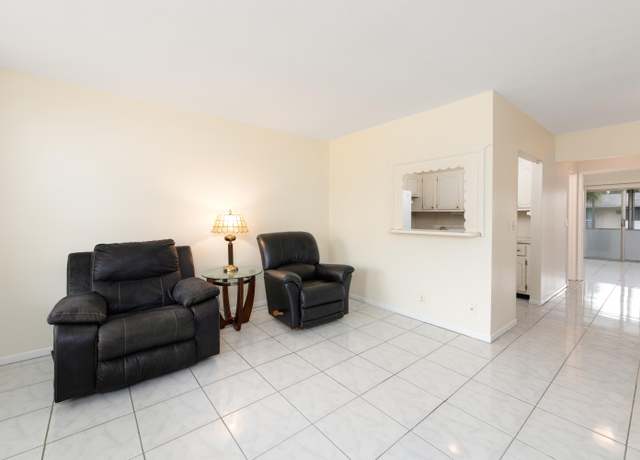 Property at 46 Waltham B #46, West Palm Beach, FL 33417, 1 bed, 1.5 baths