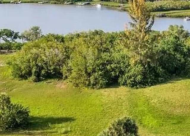 Property at 1880 Bayview Ct, Vero Beach, FL 32963
