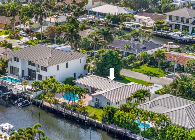 Property at 925 Cypress Dr, Delray Beach, FL 33483, 3 beds, 2 baths