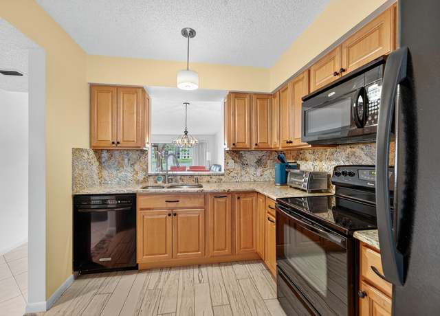 Property at 6193 Pointe Regal Cir #106, Delray Beach, FL 33484, 2 beds, 2 baths