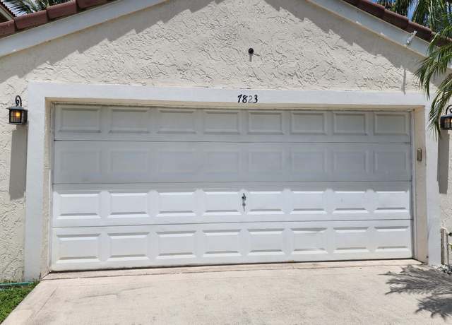 Property at 7823 Springfield Lake Dr, Lake Worth, FL 33467, 3 beds, 2.5 baths
