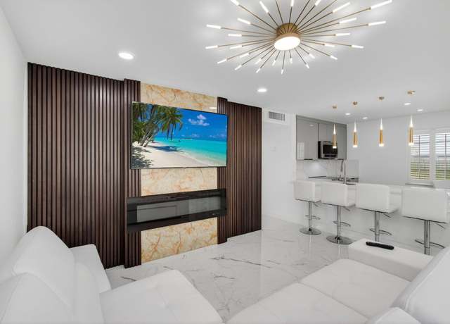 Property at 450 Normandy J, Delray Beach, FL 33484, 2 beds, 2 baths
