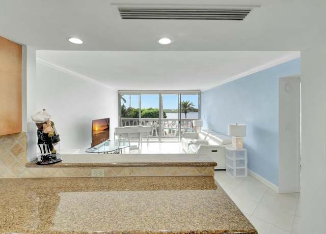 Property at 2505 S Ocean Blvd #402, Palm Beach, FL 33480, 1 bed, 1 bath