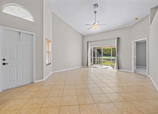 Property at 10494 Pelican Dr, Wellington, FL 33414, 3 beds, 2 baths