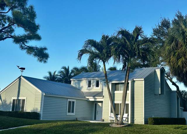 Property at 198 SW 15th Ct, Boca Raton, FL 33486, 3 beds, 2.5 baths
