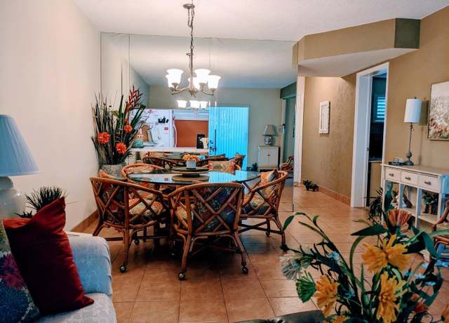 Property at 2724 Garden Dr S #108, Palm Springs, FL 33461, 2 beds, 1 bath