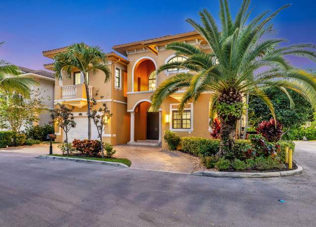 Property at 3533 Forest View Cir, Dania, FL 33312, 6 beds, 5.5 baths